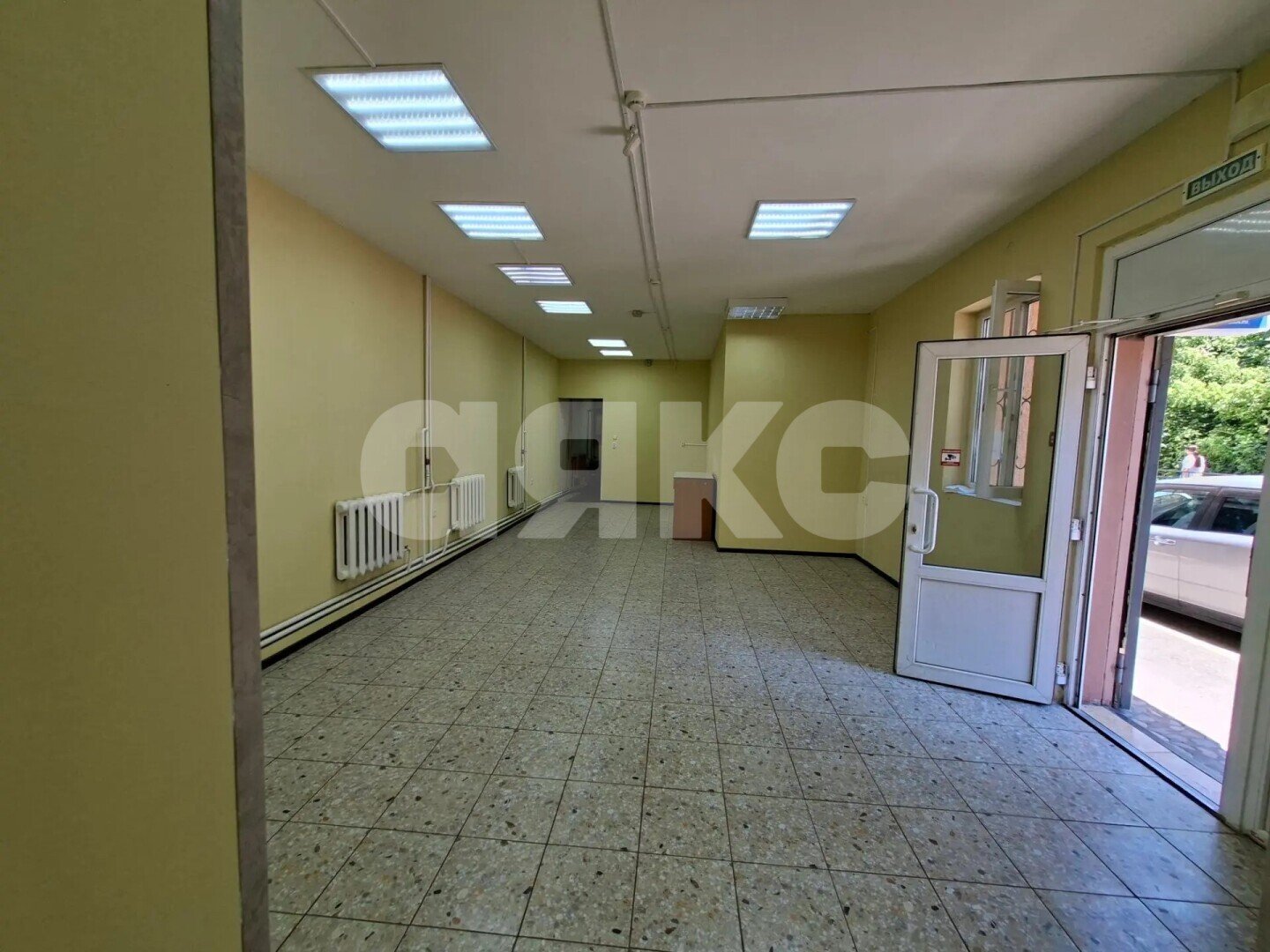 Фото №5: Коммерция <span class="whitespace-nowrap">90 м²</span>, <span class="whitespace-nowrap">1/2 эт.</span> - Туапсе, ул. Кошкина, 3А