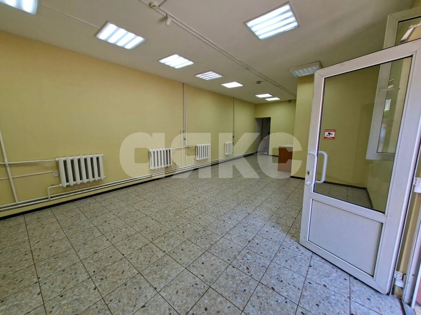 Фото №7: Коммерция <span class="whitespace-nowrap">201 м²</span>, <span class="whitespace-nowrap">2/2 эт.</span> - Туапсе, ул. Кошкина, 3А