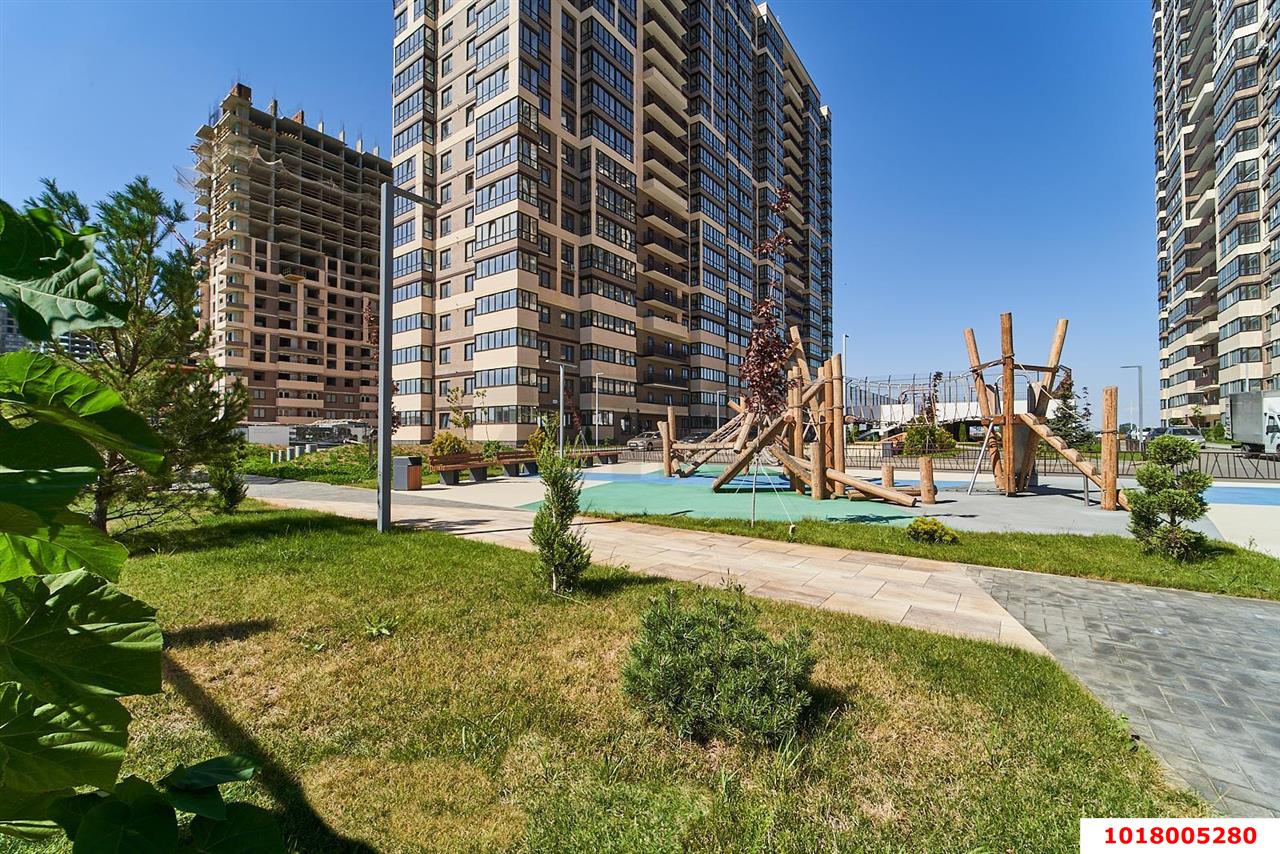 Фото №13: 1-комнатная квартира <span class="whitespace-nowrap">36 м²</span>, <span class="whitespace-nowrap">21/22 эт.</span> - Краснодар, Прикубанский внутригородской округ, мкр. жилой комплекс Отражение, ул. Конгрессная, 41к1