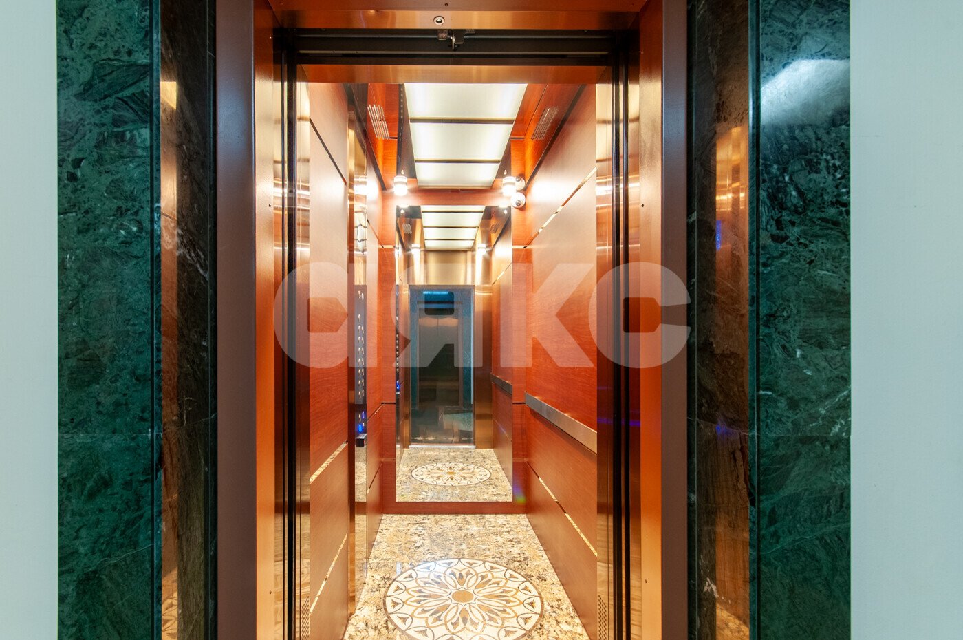 Фото №20: 4-комнатная квартира <span class="whitespace-nowrap">292 м²</span>, <span class="whitespace-nowrap">5/17 эт.</span> - Москва, ул. Новый Арбат, 29