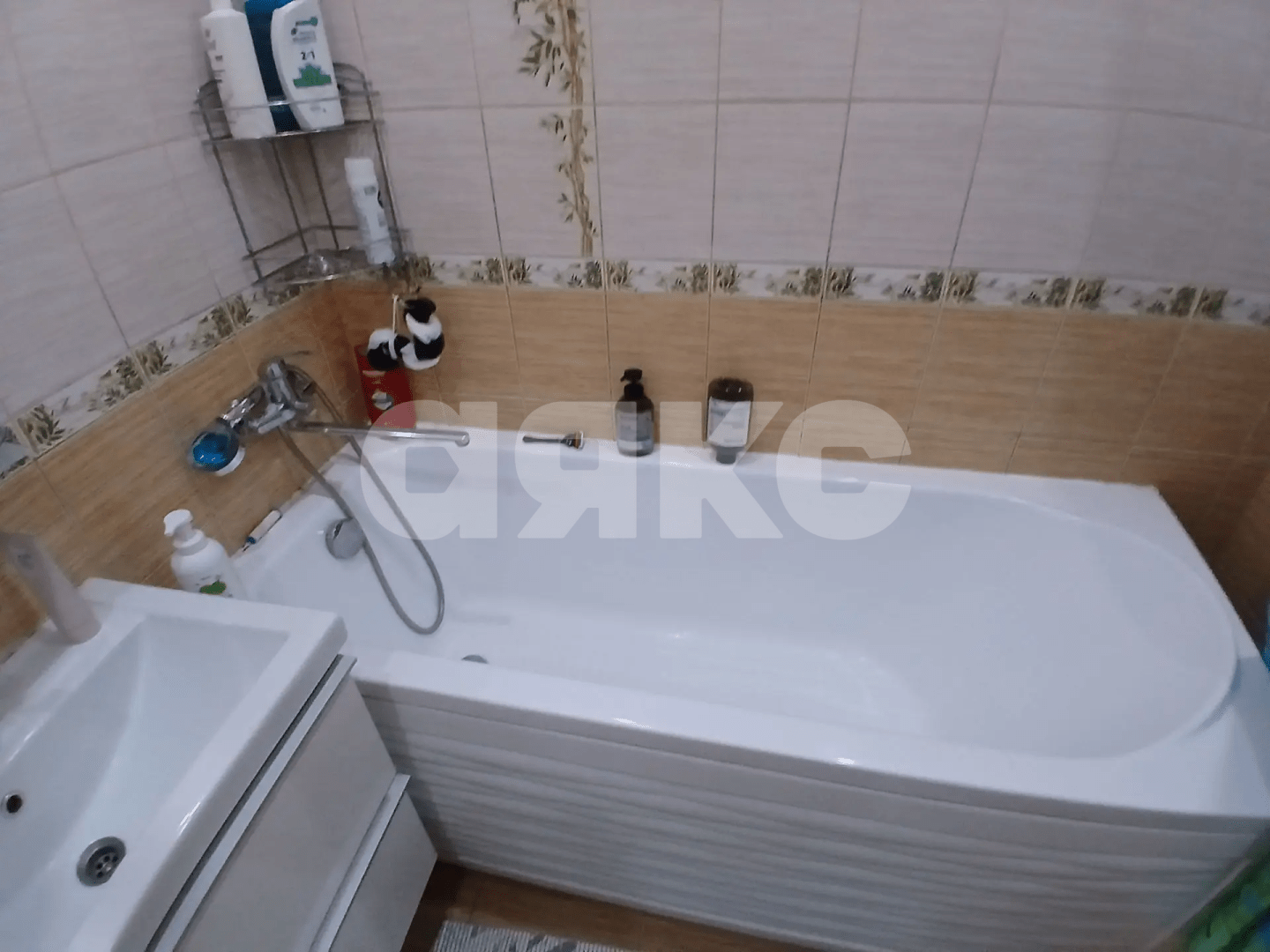 Фото №4: 1-комнатная квартира <span class="whitespace-nowrap">37 м²</span>, <span class="whitespace-nowrap">1/4 эт.</span> - Геленджик, квартал Южный, мкр. ЖК Столичный Квартал, ул. Дивноморская, 37к18