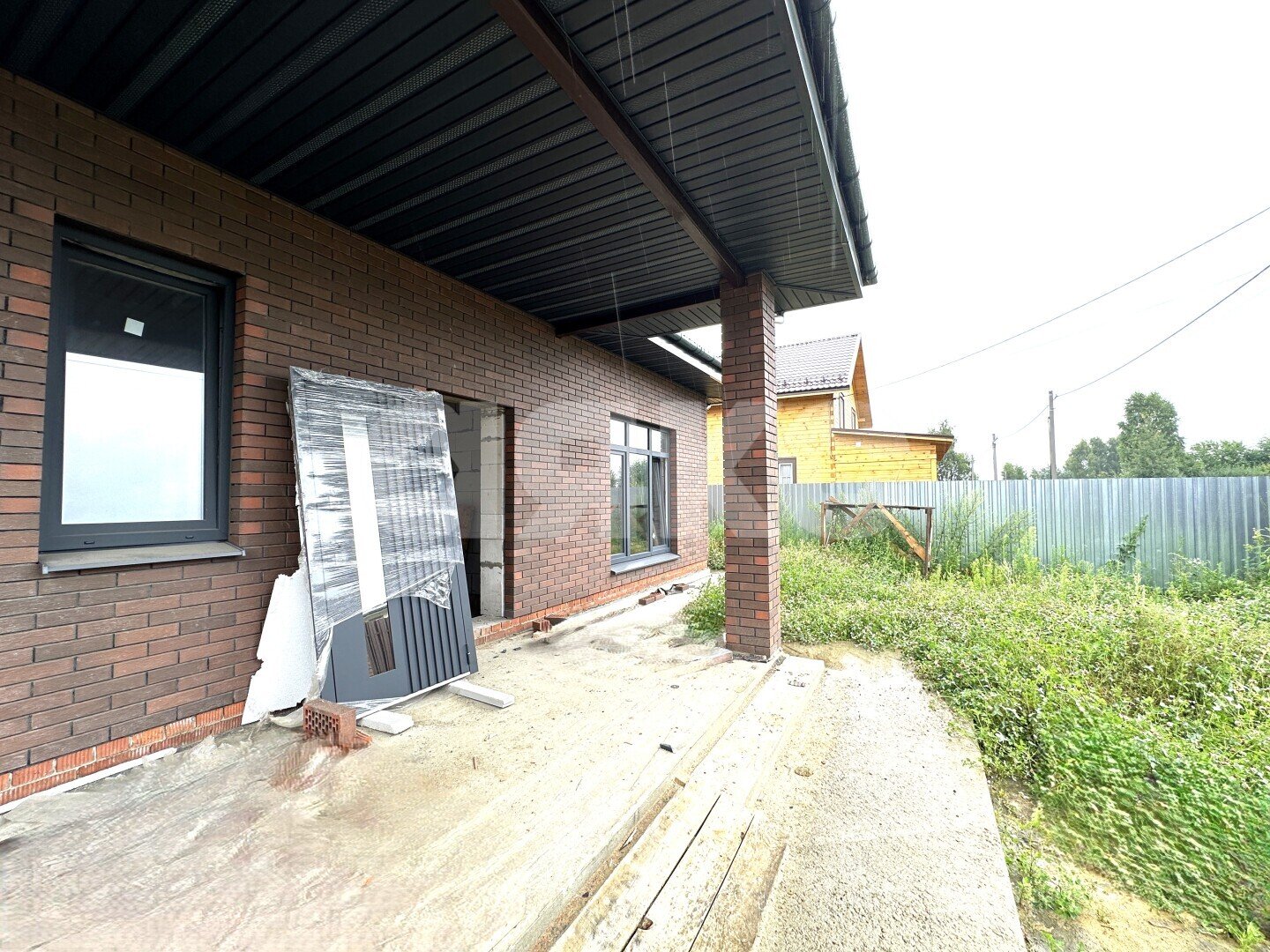 Фото №4: Дом <span class="whitespace-nowrap">151 м²</span> <span class="whitespace-nowrap">+ 6 сот.</span>, <span class="whitespace-nowrap">1 эт.</span> - Раменское, Северный, мкр. КП Дергаево-3, ул. Апрельская