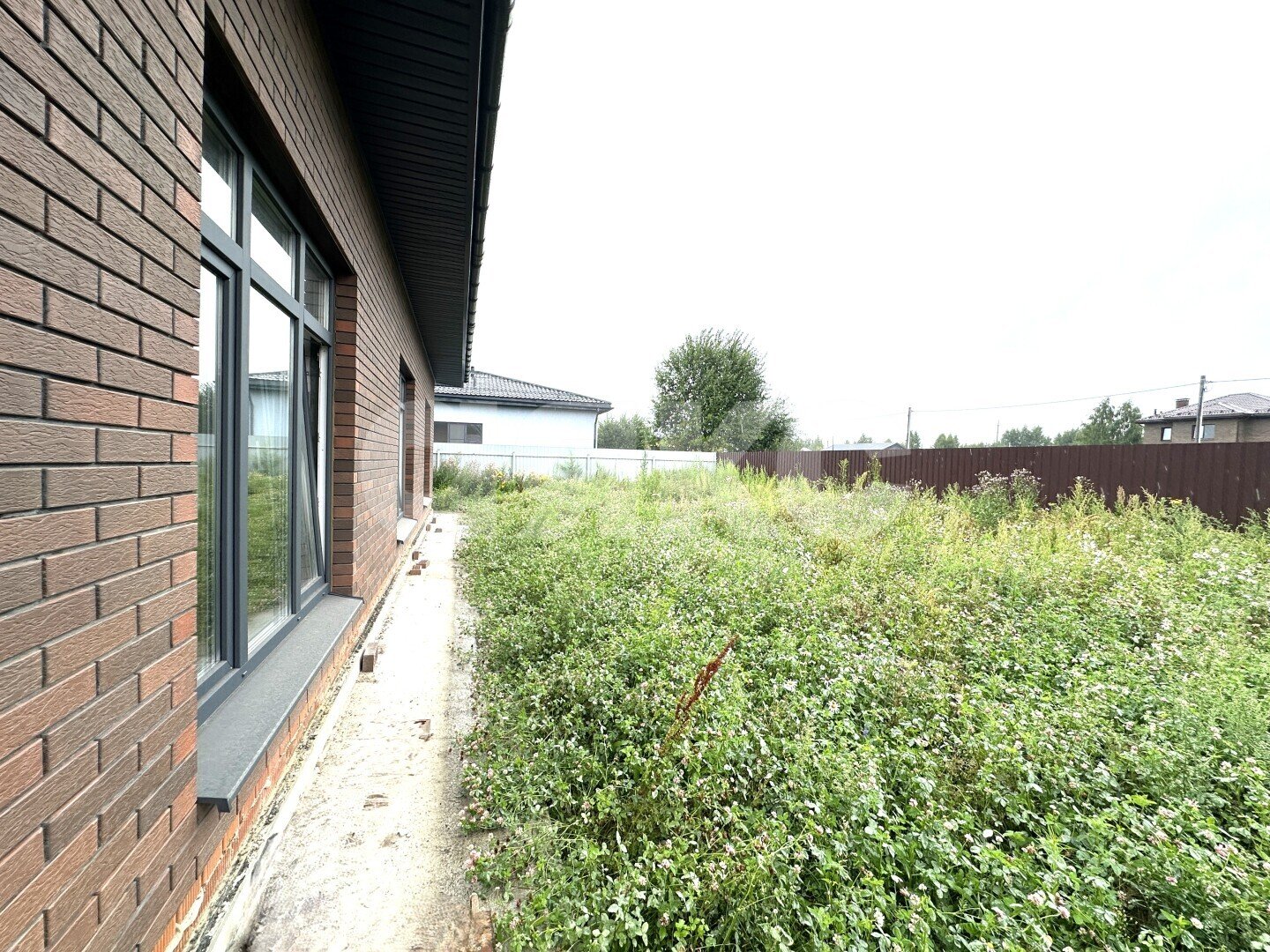 Фото №6: Дом <span class="whitespace-nowrap">151 м²</span> <span class="whitespace-nowrap">+ 6 сот.</span>, <span class="whitespace-nowrap">1 эт.</span> - Раменское, Северный, мкр. КП Дергаево-3, ул. Апрельская