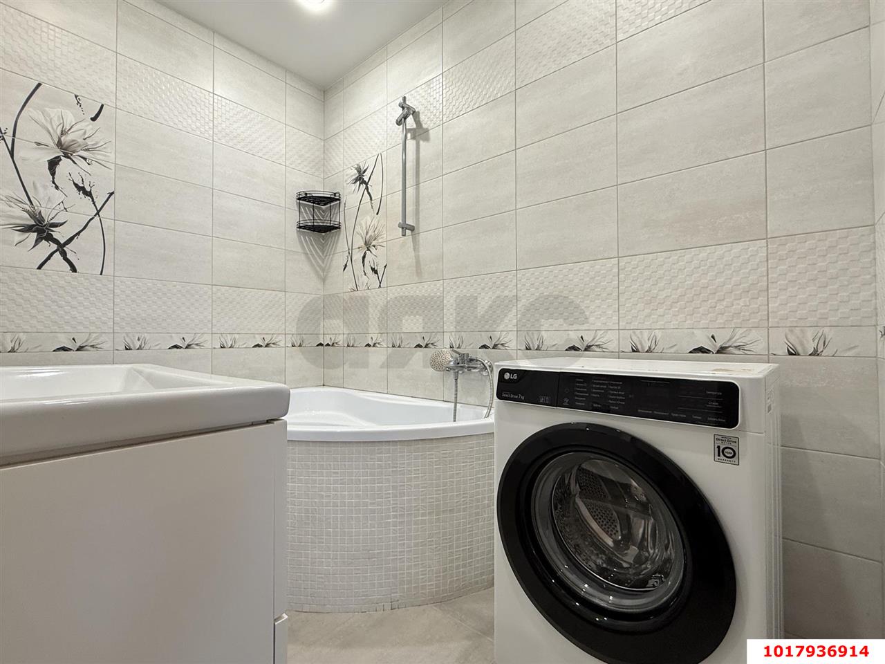 Фото №19: 1-комнатная квартира <span class="whitespace-nowrap">46 м²</span>, <span class="whitespace-nowrap">10/18 эт.</span> - Краснодар, Прикубанский внутригородской округ, мкр. Горхутор, ул. Агрономическая, 2/5лит2