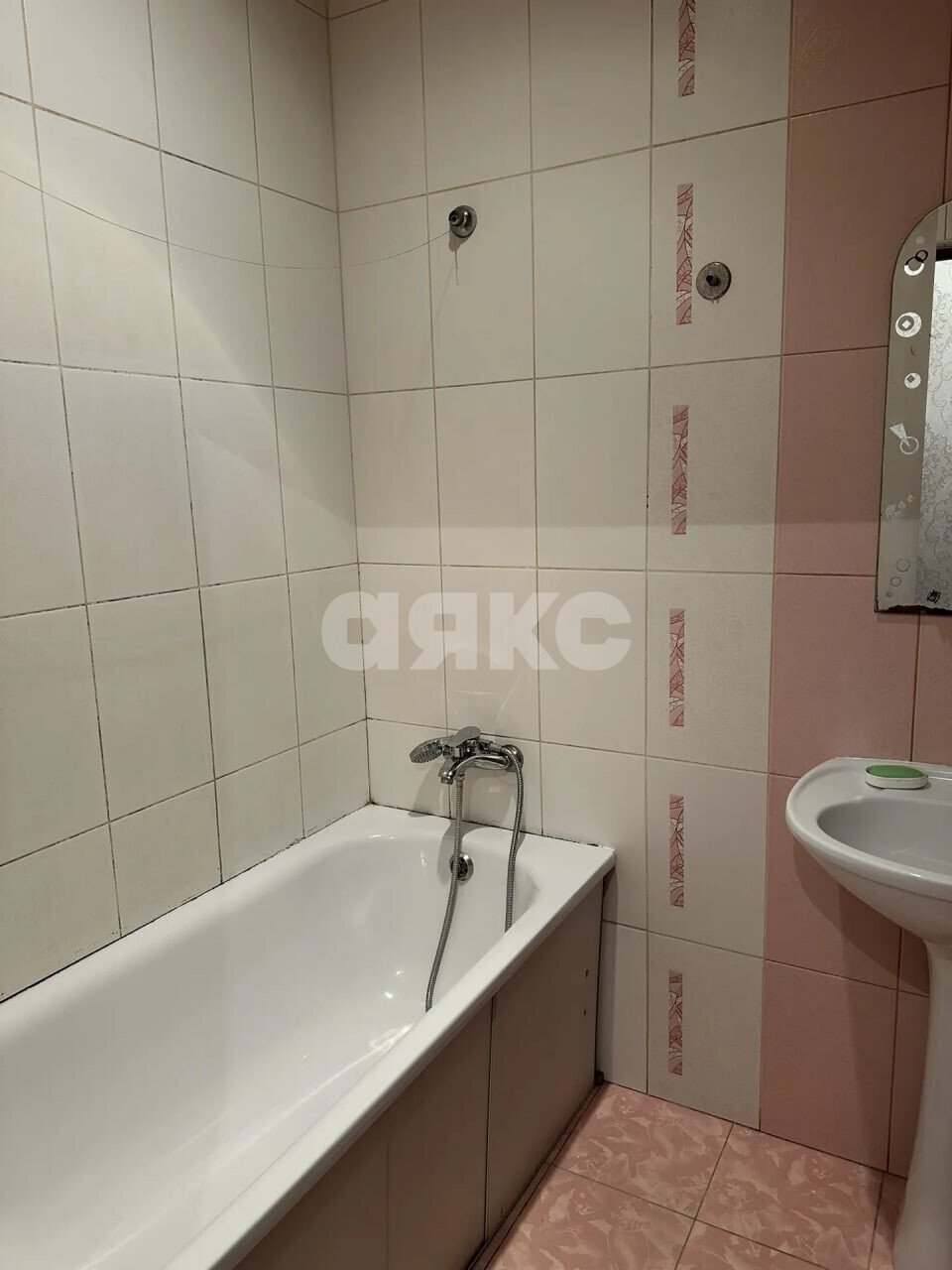 Фото №13: 2-комнатная квартира <span class="whitespace-nowrap">46 м²</span>, <span class="whitespace-nowrap">1/4 эт.</span> - Мариуполь, р. Ильичёвский, ул. Вузовская, 3
