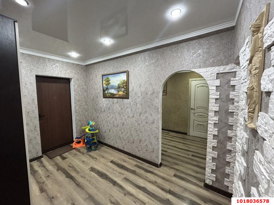 Фото №7: 2-комнатная квартира <span class="whitespace-nowrap">80 м²</span>, <span class="whitespace-nowrap">1/16 эт.</span> - Краснодар, Прикубанский внутригородской округ, мкр. Московский, ул. им. Байбакова Н.К., 14