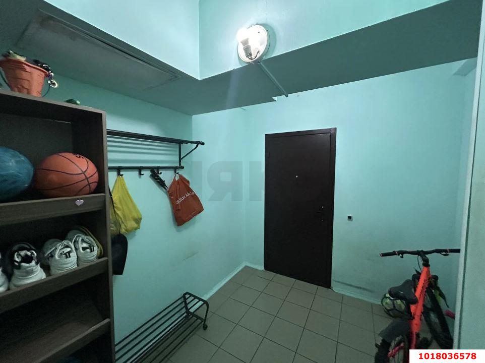 Фото №12: 2-комнатная квартира <span class="whitespace-nowrap">80 м²</span>, <span class="whitespace-nowrap">1/16 эт.</span> - Краснодар, Прикубанский внутригородской округ, мкр. Московский, ул. им. Байбакова Н.К., 14