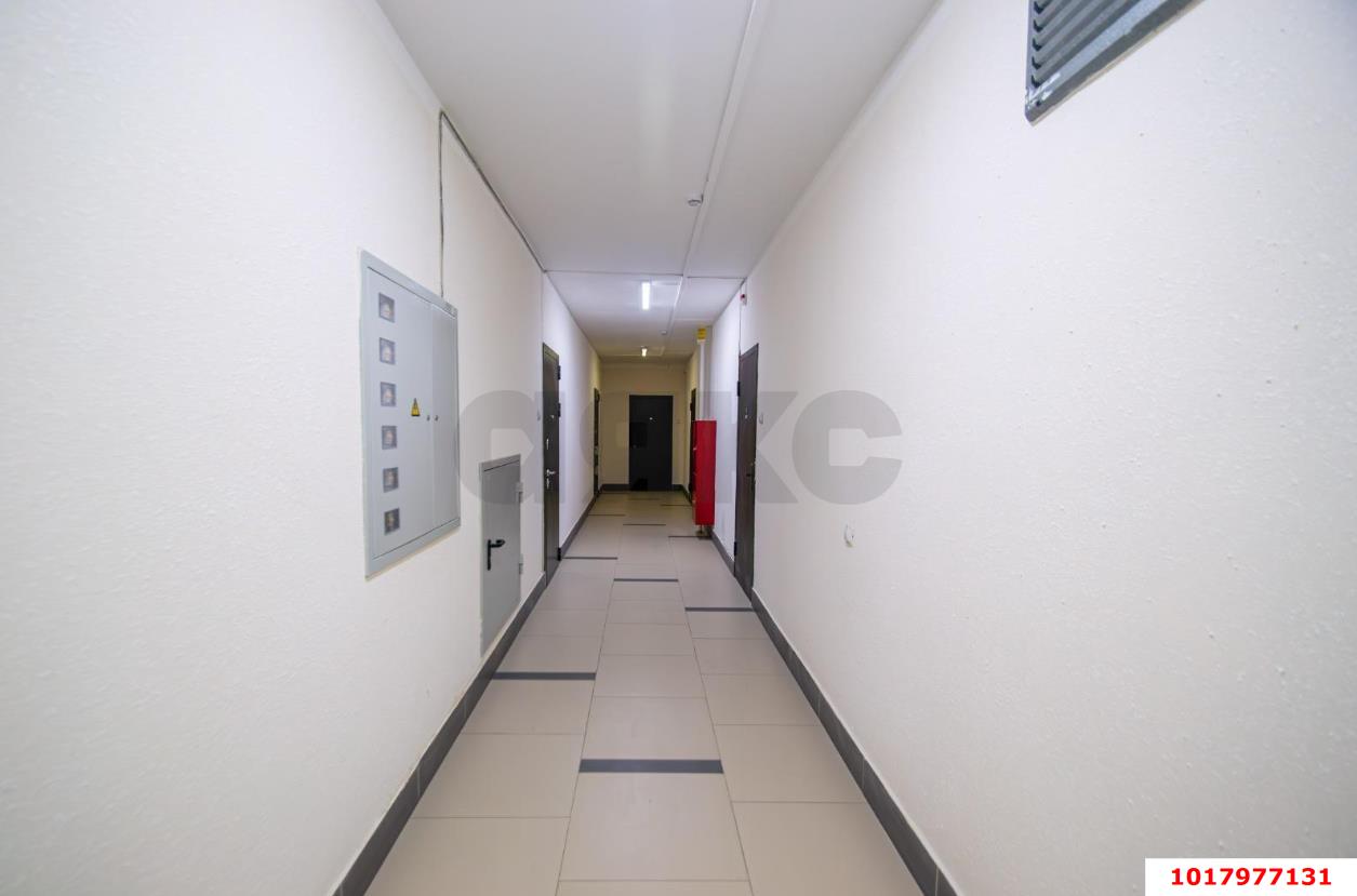Фото №11: 1-комнатная квартира <span class="whitespace-nowrap">38 м²</span>, <span class="whitespace-nowrap">18/18 эт.</span> - Краснодар, Карасунский внутригородской округ, мкр. жилой комплекс Ясный, ул. Гидростроителей, 62к3