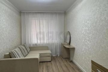 Фото №1: 2-комнатная квартира <span class="whitespace-nowrap">61 м²</span>, <span class="whitespace-nowrap">1/8 эт.</span> - Краснодар, мкр. Музыкальный, ул. Ангарская, 1/8