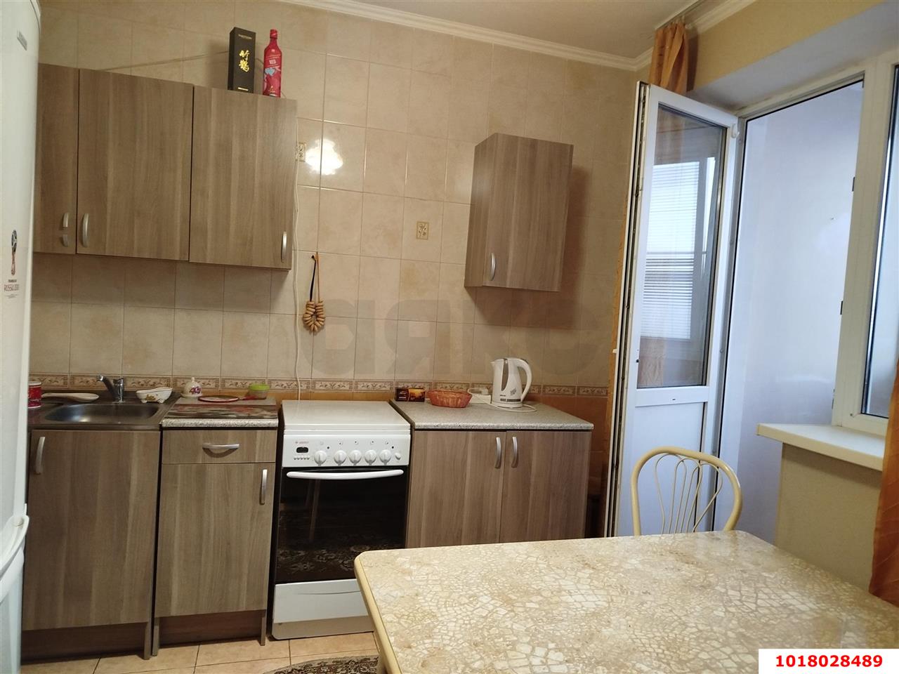 Фото №3: 1-комнатная квартира <span class="whitespace-nowrap">38 м²</span>, <span class="whitespace-nowrap">10/14 эт.</span> - Краснодар, Карасунский внутригородской округ, мкр. Гидростроителей, ул. имени Дмитрия Благоева, 24/1