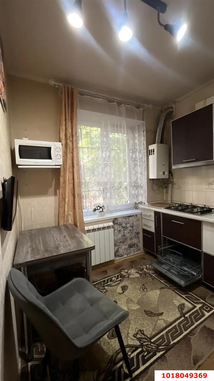 Фото №6: 1-комнатная квартира <span class="whitespace-nowrap">30 м²</span>, <span class="whitespace-nowrap">1/4 эт.</span> - Краснодар, мкр. Западный внутригородской округ, ул. Одесская, 27