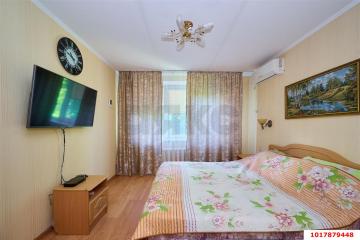 Фото №1: 3-комнатная квартира <span class="whitespace-nowrap">65 м²</span>, <span class="whitespace-nowrap">2/5 эт.</span> - Белозёрный, мкр. Прикубанский внутригородской округ, 15