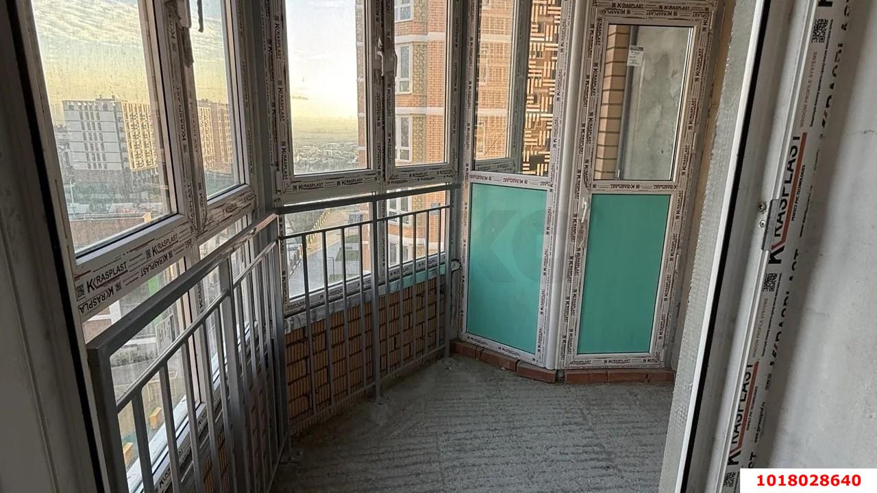 Фото №5: 2-комнатная квартира <span class="whitespace-nowrap">70 м²</span>, <span class="whitespace-nowrap">8/17 эт.</span> - Краснодар, Прикубанский внутригородской округ, мкр. 2-я Площадка, ул. Ветеранов, 85к2