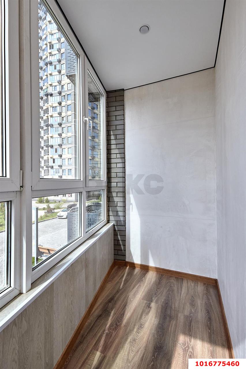 Фото №3: 1-комнатная квартира <span class="whitespace-nowrap">47 м²</span>, <span class="whitespace-nowrap">2/24 эт.</span> - Краснодар, Карасунский внутригородской округ, мкр. ЖК Сказка Град, ул. имени В.Н. Мачуги, 166к3