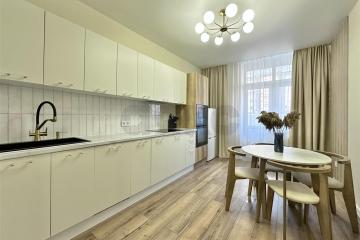Фото №1: 2-комнатная квартира <span class="whitespace-nowrap">60 м²</span>, <span class="whitespace-nowrap">6/17 эт.</span> - Краснодар, мкр. ЖК Севастопольский, ул. имени Жлобы, 139