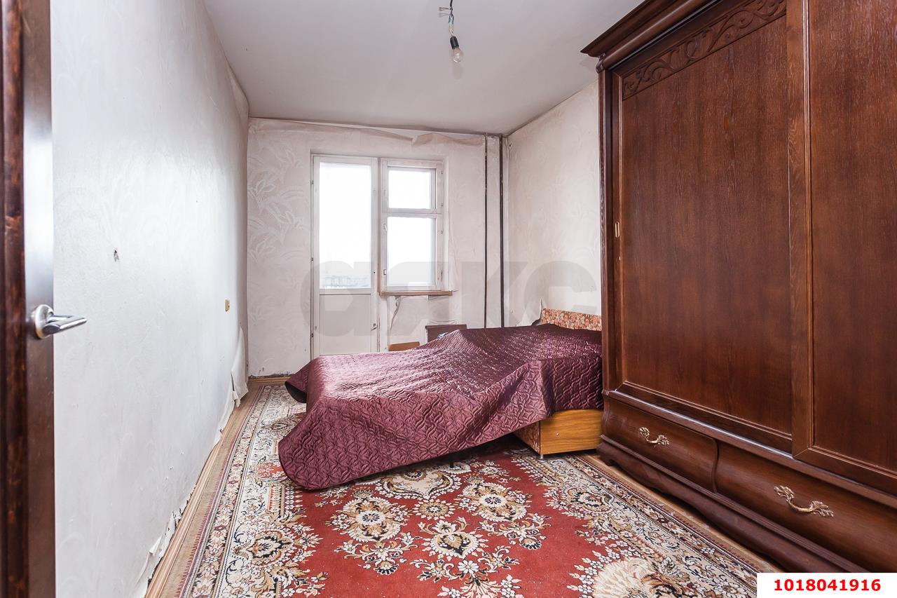 Фото №3: 2-комнатная квартира <span class="whitespace-nowrap">68 м²</span>, <span class="whitespace-nowrap">5/10 эт.</span> - Краснодар, Центральный внутригородской округ, мкр. Центральный, ул. Суворова, 74