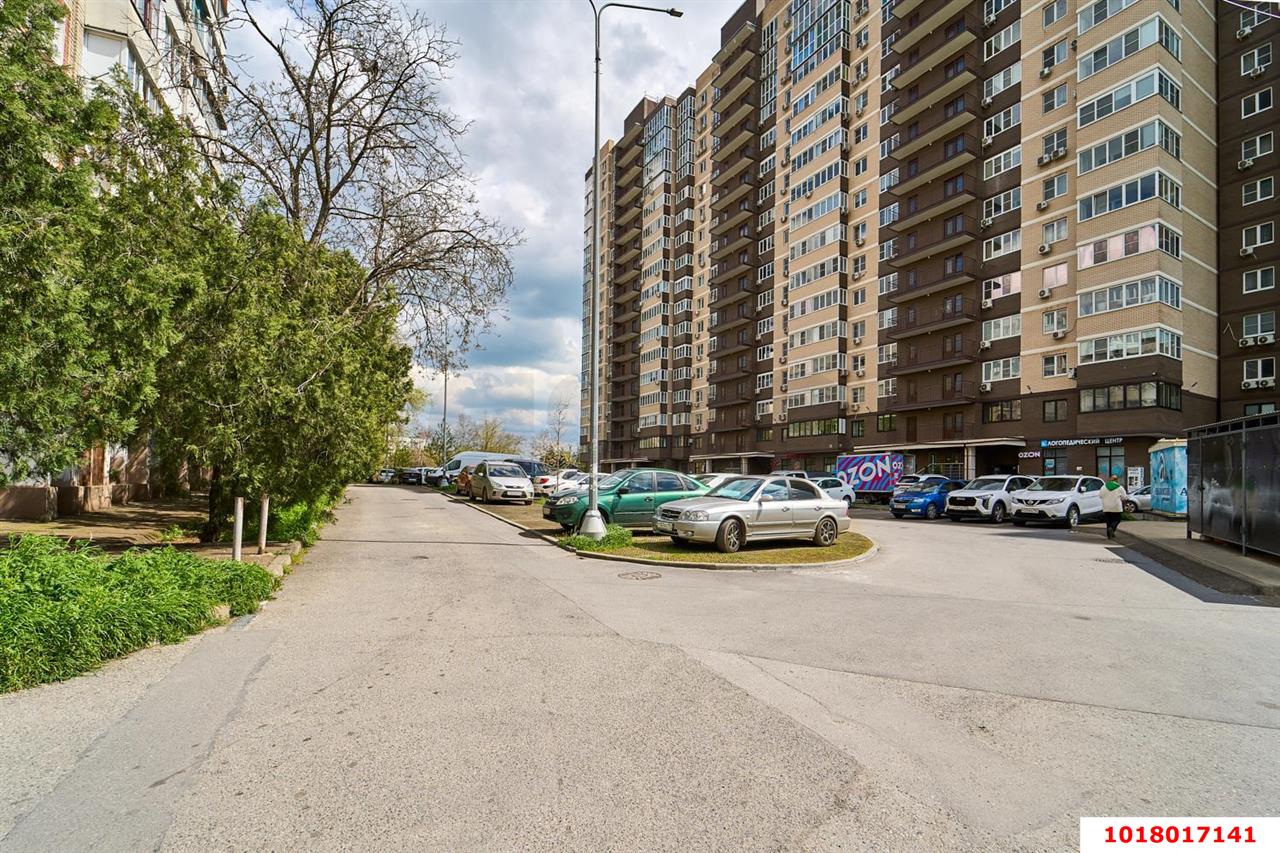 Фото №3: 1-комнатная квартира <span class="whitespace-nowrap">39 м²</span>, <span class="whitespace-nowrap">17/18 эт.</span> - Краснодар, Карасунский внутригородской округ, Черёмушки, мкр. ЖК Айвазовский, ул. Старокубанская, 123А