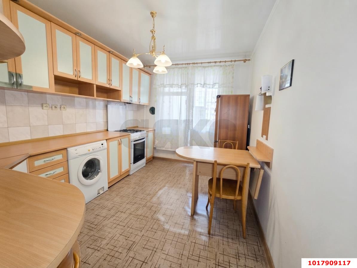 Фото №5: 2-комнатная квартира <span class="whitespace-nowrap">90 м²</span>, <span class="whitespace-nowrap">7/10 эт.</span> - Краснодар, Западный внутригородской округ, мкр. Юбилейный, пр-кт Чекистов, 28