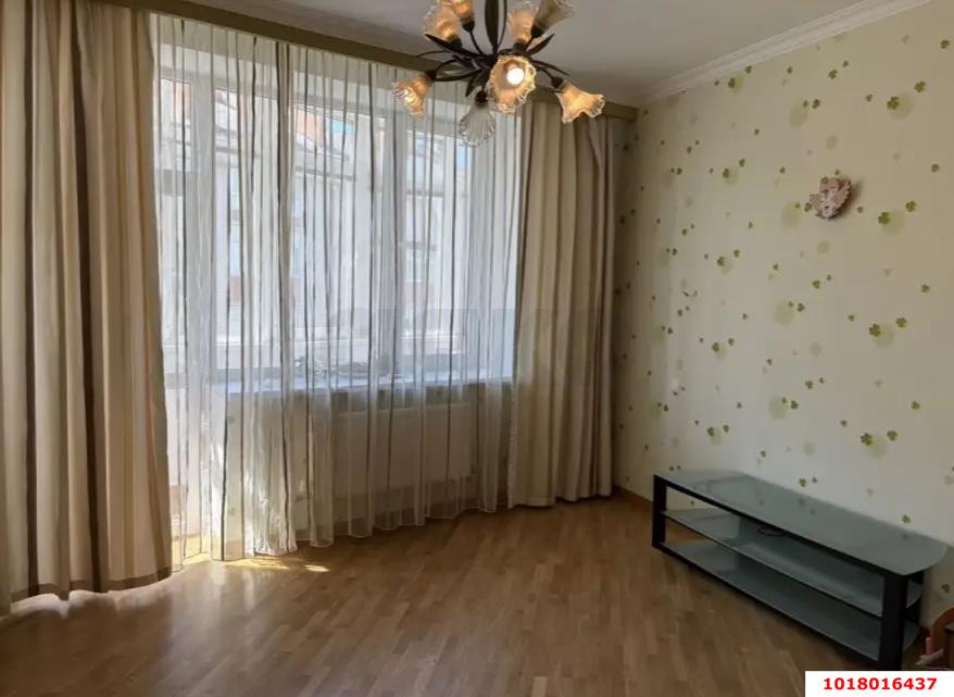 Фото №10: 2-комнатная квартира <span class="whitespace-nowrap">100 м²</span>, <span class="whitespace-nowrap">7/9 эт.</span> - Краснодар, мкр. Западный внутригородской округ, ул. Шоссе Нефтяников, 5/1