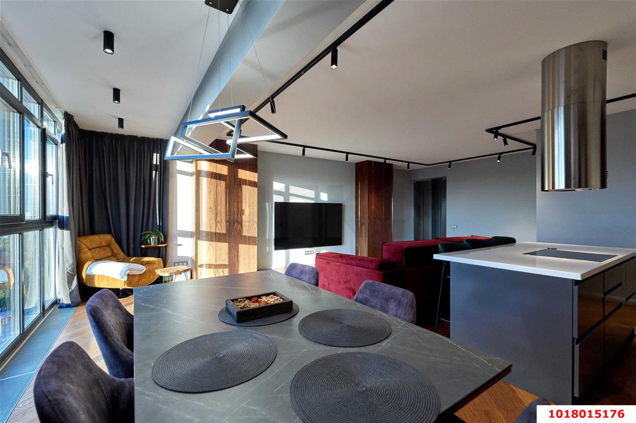 Фото №8: 3-комнатная квартира <span class="whitespace-nowrap">105 м²</span>, <span class="whitespace-nowrap">17/24 эт.</span> - Краснодар, Центральный внутригородской округ, мкр. Центральный, ул. Железнодорожная, 24