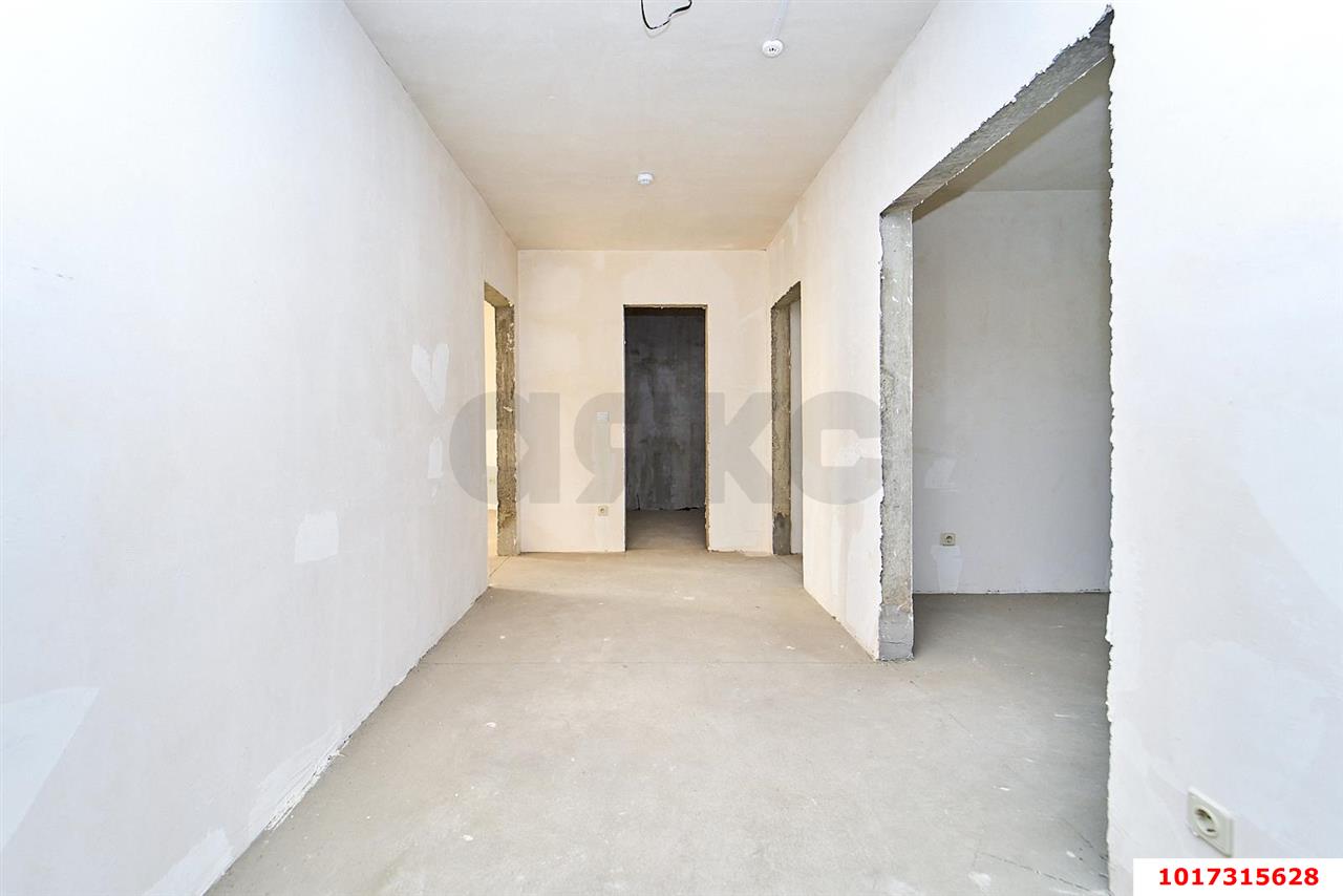 Фото №2: 3-комнатная квартира <span class="whitespace-nowrap">88 м²</span>, <span class="whitespace-nowrap">3/16 эт.</span> - Краснодар, Западный внутригородской округ, мкр. Центральный, ул. Севастопольская, 6