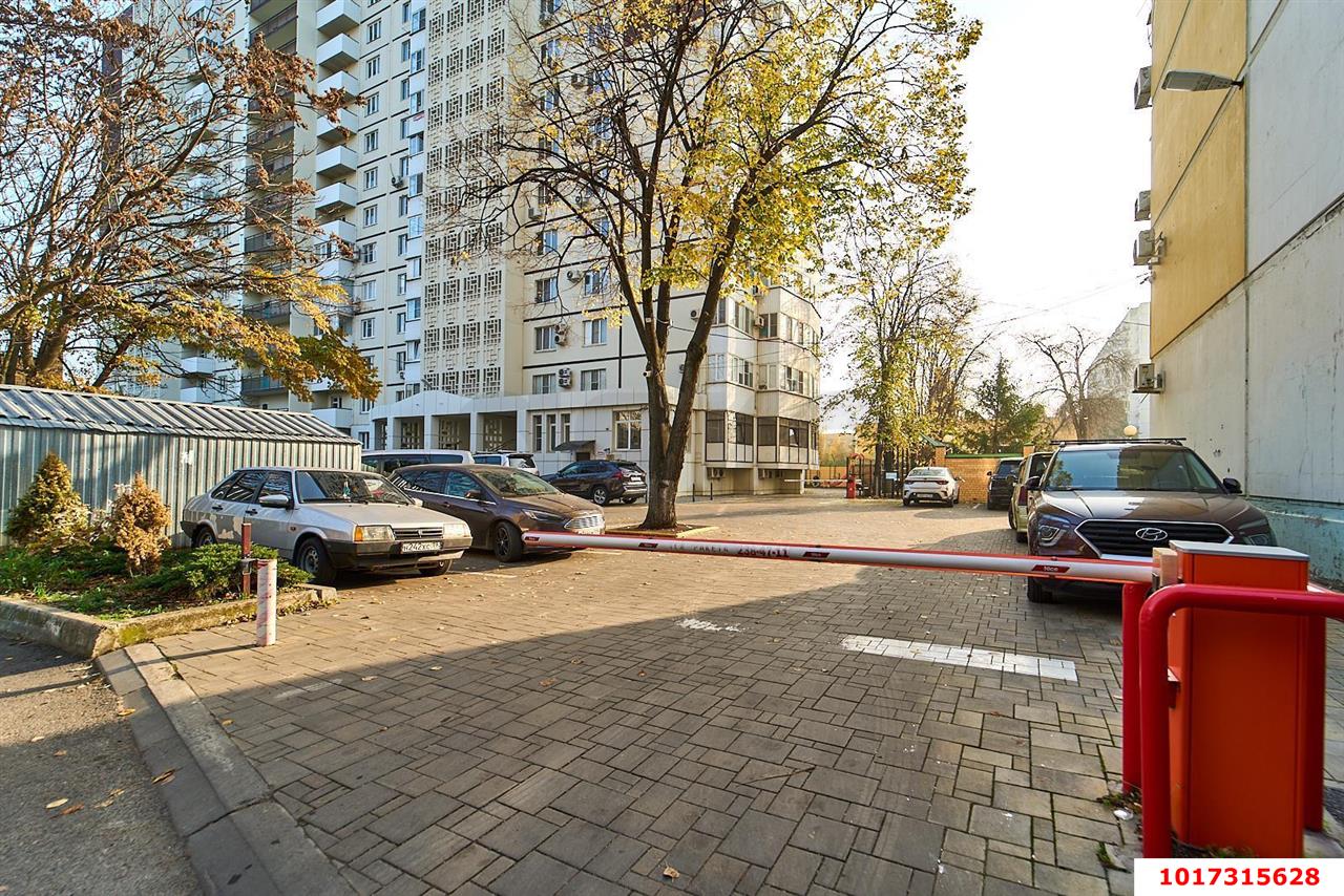 Фото №5: 3-комнатная квартира <span class="whitespace-nowrap">88 м²</span>, <span class="whitespace-nowrap">3/16 эт.</span> - Краснодар, Западный внутригородской округ, мкр. Центральный, ул. Севастопольская, 6