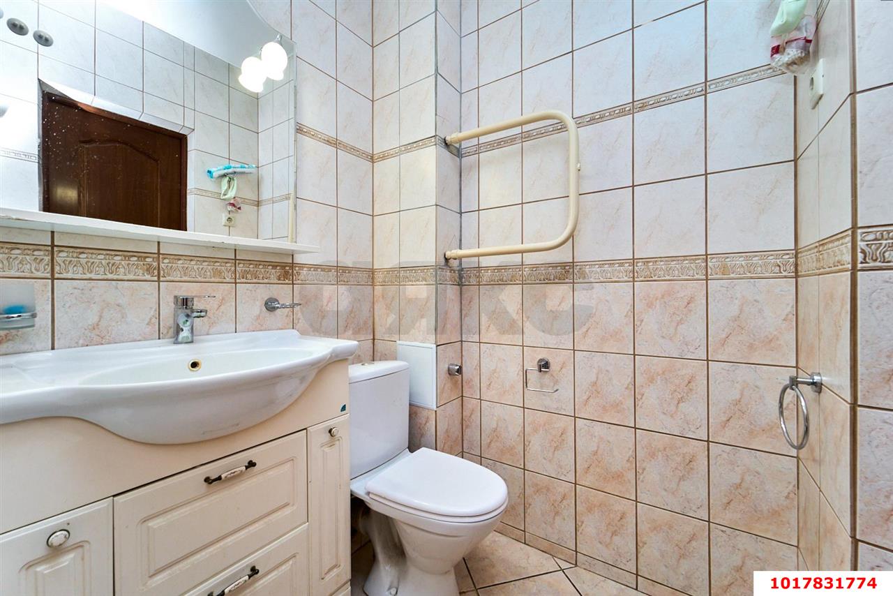 Фото №12: 1-комнатная квартира <span class="whitespace-nowrap">49 м²</span>, <span class="whitespace-nowrap">2/10 эт.</span> - Краснодар, Прикубанский внутригородской округ, мкр. Краевая Клиническая Больница, ул. Российская, 128