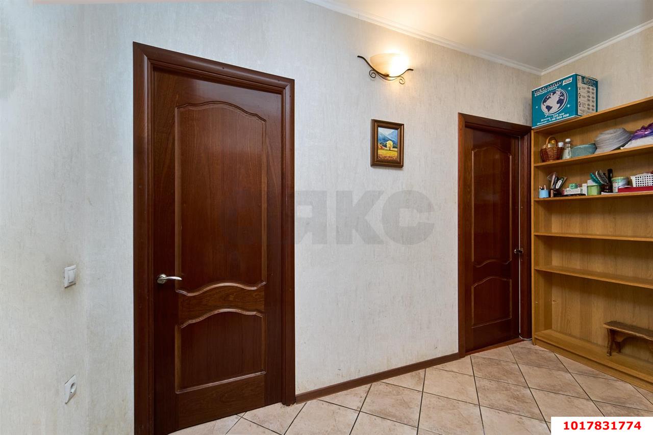 Фото №9: 1-комнатная квартира <span class="whitespace-nowrap">49 м²</span>, <span class="whitespace-nowrap">2/10 эт.</span> - Краснодар, Прикубанский внутригородской округ, мкр. Краевая Клиническая Больница, ул. Российская, 128