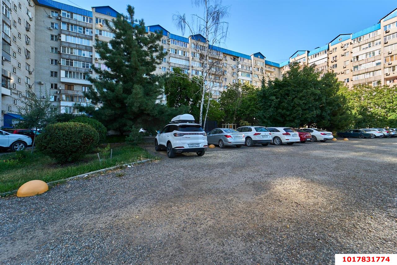 Фото №13: 1-комнатная квартира <span class="whitespace-nowrap">49 м²</span>, <span class="whitespace-nowrap">2/10 эт.</span> - Краснодар, Прикубанский внутригородской округ, мкр. Краевая Клиническая Больница, ул. Российская, 128