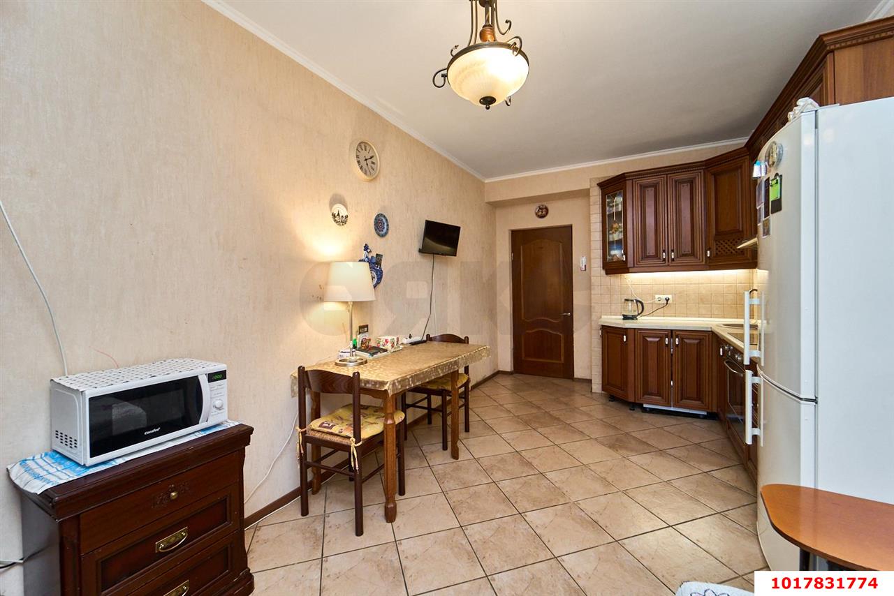 Фото №2: 1-комнатная квартира <span class="whitespace-nowrap">49 м²</span>, <span class="whitespace-nowrap">2/10 эт.</span> - Краснодар, Прикубанский внутригородской округ, мкр. Краевая Клиническая Больница, ул. Российская, 128