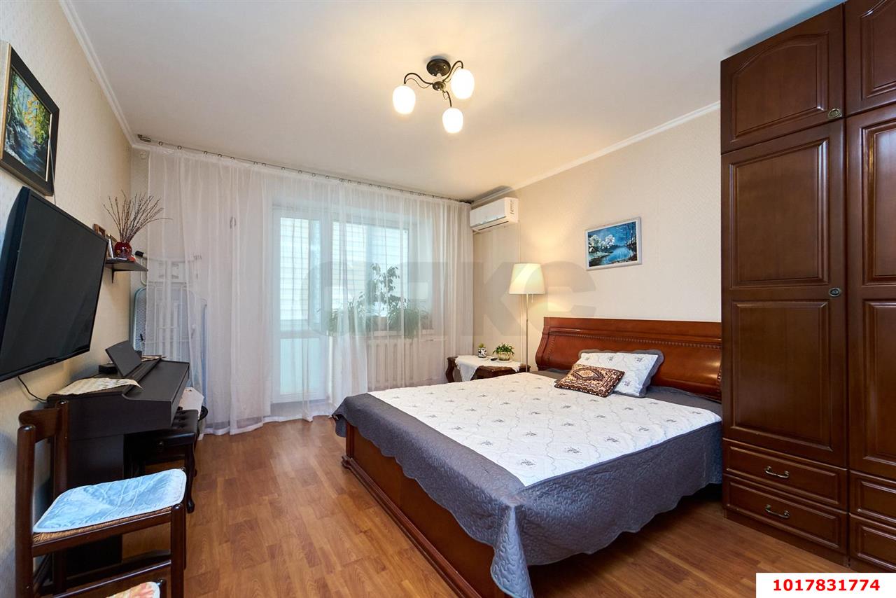 Фото №5: 1-комнатная квартира <span class="whitespace-nowrap">49 м²</span>, <span class="whitespace-nowrap">2/10 эт.</span> - Краснодар, Прикубанский внутригородской округ, мкр. Краевая Клиническая Больница, ул. Российская, 128