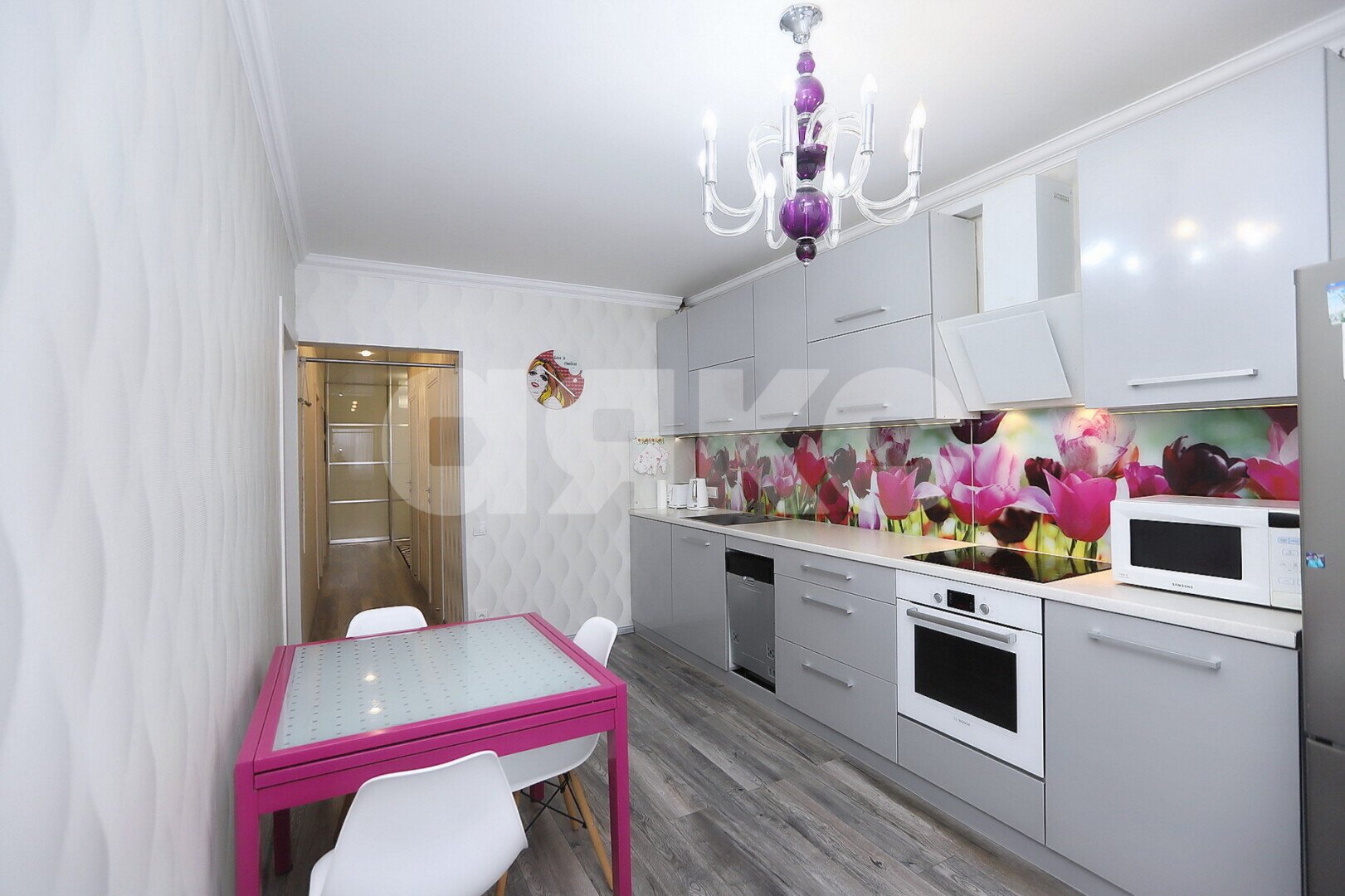 Фото №2: 3-комнатная квартира <span class="whitespace-nowrap">79 м²</span>, <span class="whitespace-nowrap">8/17 эт.</span> - Липецк, Октябрьский округ, мкр. 29-й, ул. И.В. Свиридова, 17