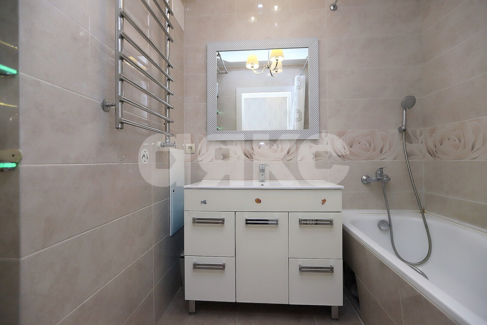 Фото №12: 3-комнатная квартира <span class="whitespace-nowrap">79 м²</span>, <span class="whitespace-nowrap">8/17 эт.</span> - Липецк, Октябрьский округ, мкр. 29-й, ул. И.В. Свиридова, 17