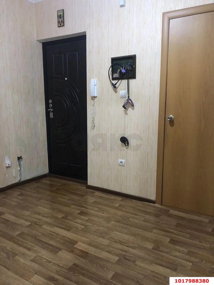 Фото №10: 3-комнатная квартира <span class="whitespace-nowrap">91 м²</span>, <span class="whitespace-nowrap">13/16 эт.</span> - Краснодар, Прикубанский внутригородской округ, мкр. Микрохирургии глаза, ул. Академика Лукьяненко, 12/1