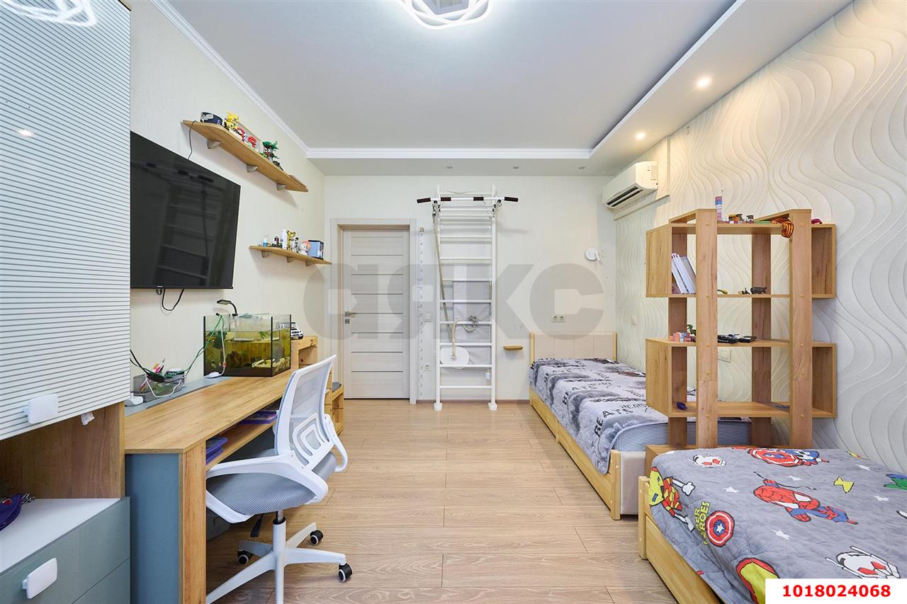 Фото №10: 3-комнатная квартира <span class="whitespace-nowrap">100 м²</span>, <span class="whitespace-nowrap">11/24 эт.</span> - Краснодар, Карасунский внутригородской округ, мкр. Камвольно-суконный Комбинат, ул. Онежская, 1