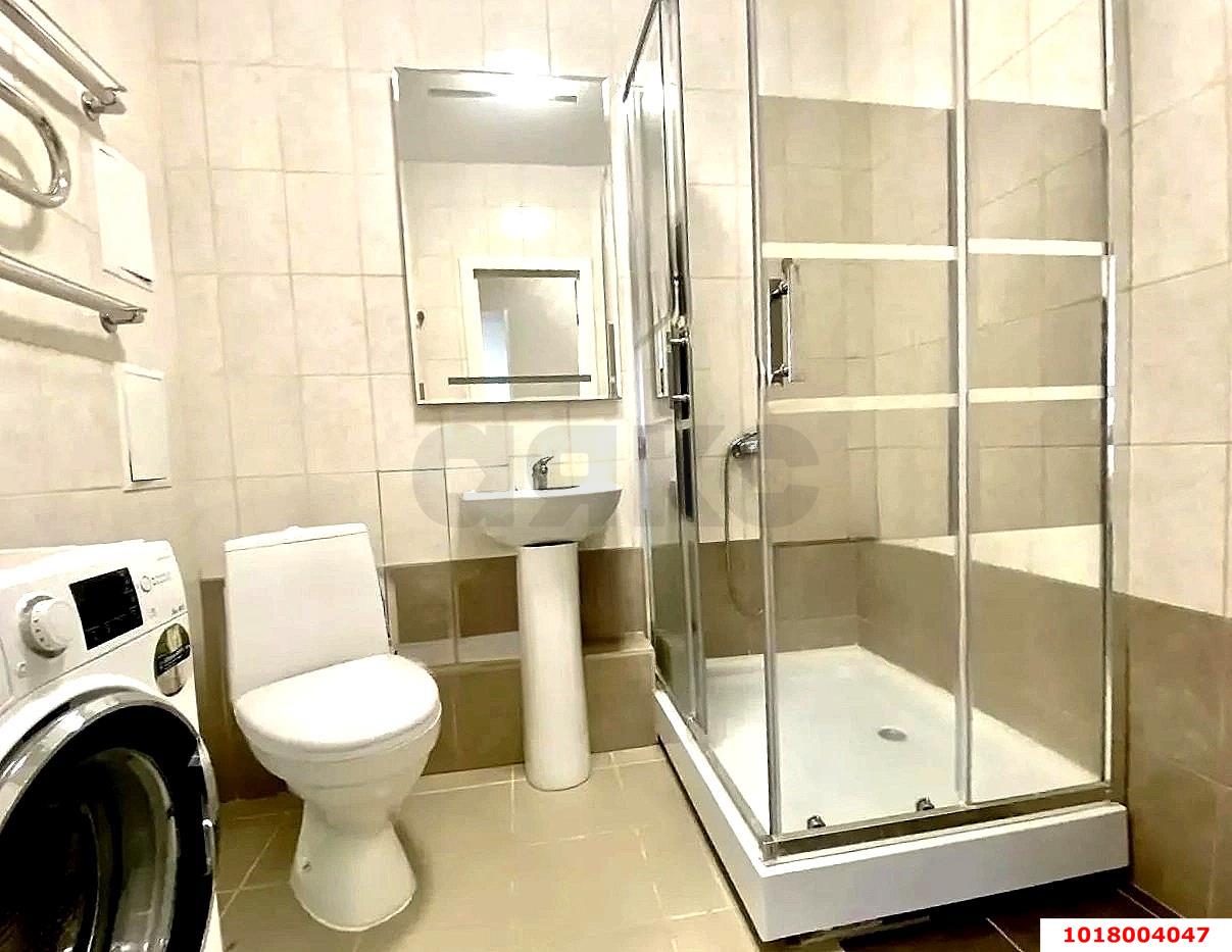 Фото №6: 1-комнатная квартира <span class="whitespace-nowrap">41 м²</span>, <span class="whitespace-nowrap">15/16 эт.</span> - Краснодар, Прикубанский внутригородской округ, мкр. Восточно-Кругликовский, ул. Черкасская, 71/1к1