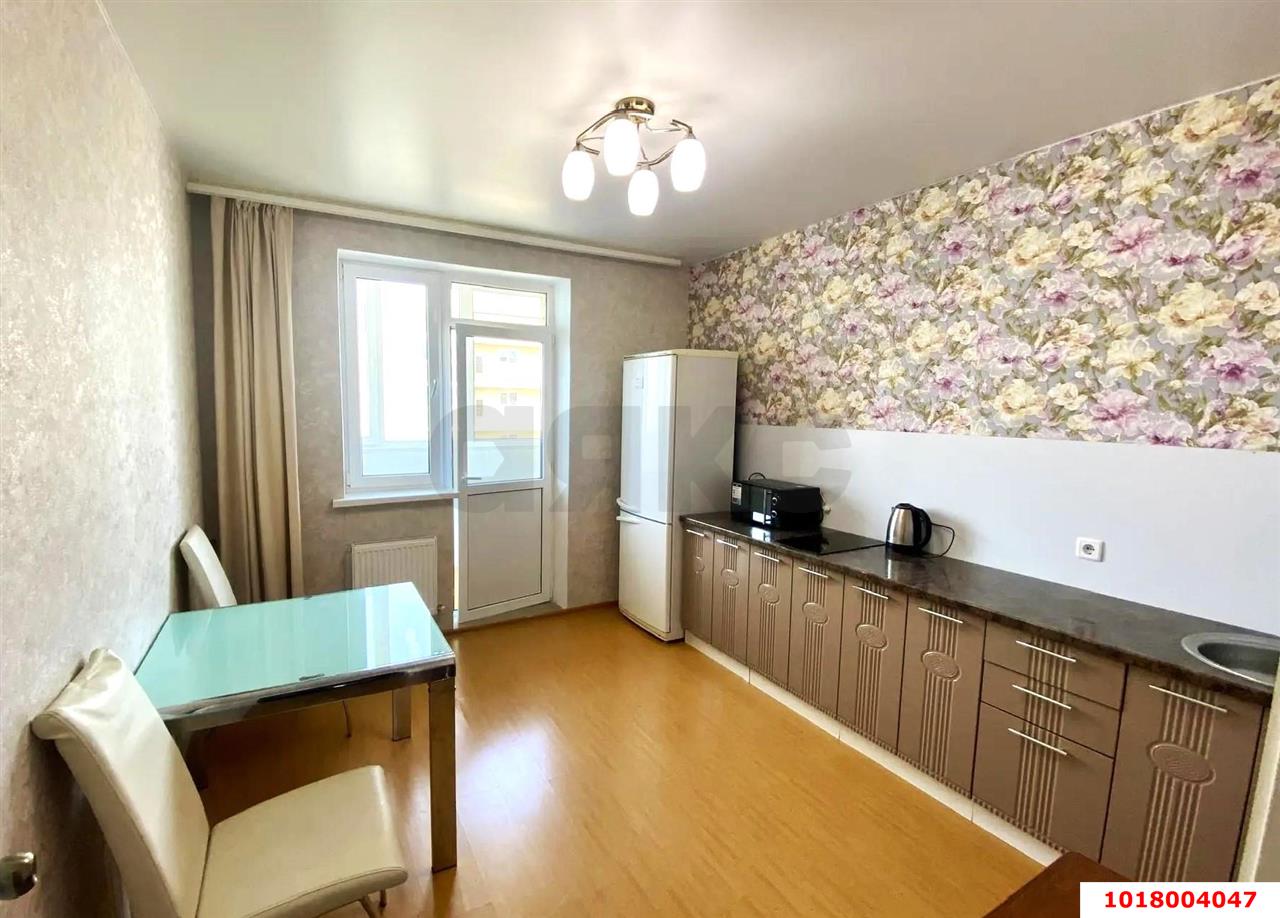Фото №4: 1-комнатная квартира <span class="whitespace-nowrap">41 м²</span>, <span class="whitespace-nowrap">15/16 эт.</span> - Краснодар, Прикубанский внутригородской округ, мкр. Восточно-Кругликовский, ул. Черкасская, 71/1к1