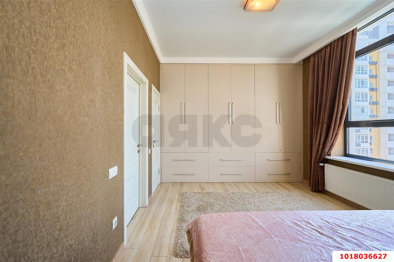 Фото №8: 4-комнатная квартира <span class="whitespace-nowrap">116 м²</span>, <span class="whitespace-nowrap">18/18 эт.</span> - Краснодар, Карасунский внутригородской округ, Хлопчато-бумажный Комбинат, мкр. жилой комплекс Элегант, ул. Старокубанская, 137/1