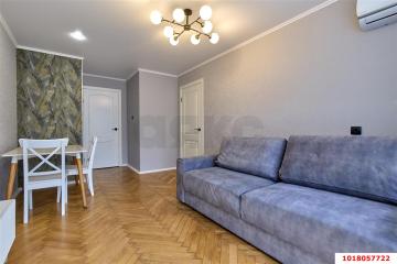 Фото №1: 3-комнатная квартира <span class="whitespace-nowrap">50 м²</span>, <span class="whitespace-nowrap">3/5 эт.</span> - Краснодар, мкр. Славянский, ул. Темрюкская, 62