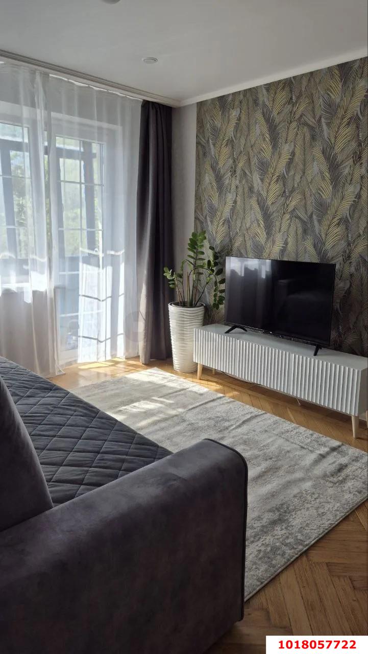 Фото №2: 3-комнатная квартира <span class="whitespace-nowrap">51 м²</span>, <span class="whitespace-nowrap">3/5 эт.</span> - Краснодар, Прикубанский внутригородской округ, мкр. Славянский, ул. Темрюкская, 62