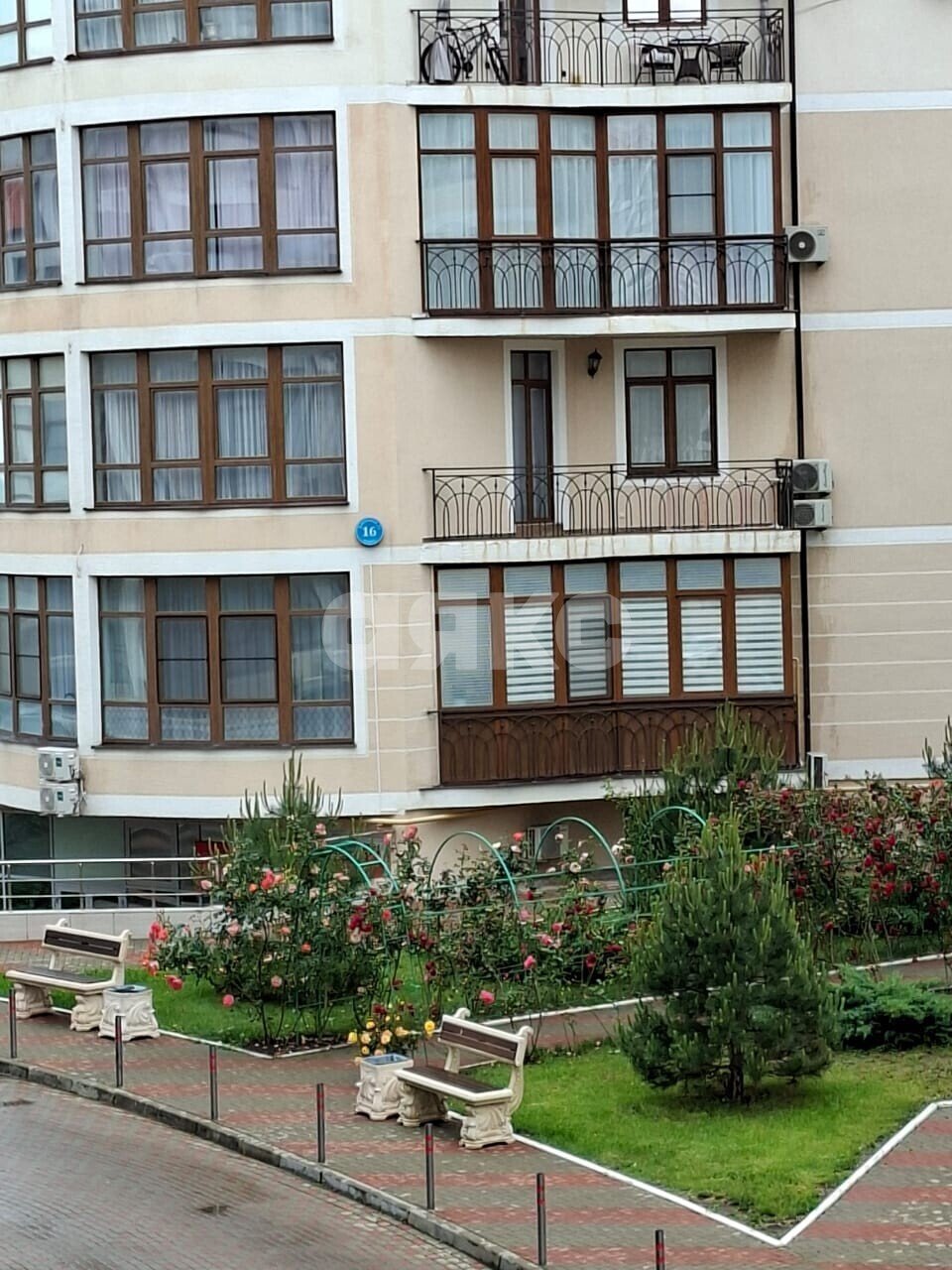 Фото №16: 2-комнатная квартира <span class="whitespace-nowrap">50 м²</span>, <span class="whitespace-nowrap">2/6 эт.</span> - Геленджик, Толстый Мыс, мкр. ЖК Черноморский-2, ул. Крымская, 22к14