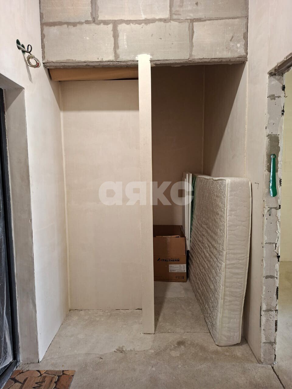 Фото №8: 2-комнатная квартира <span class="whitespace-nowrap">50 м²</span>, <span class="whitespace-nowrap">2/6 эт.</span> - Геленджик, Толстый Мыс, мкр. ЖК Черноморский-2, ул. Крымская, 22к14