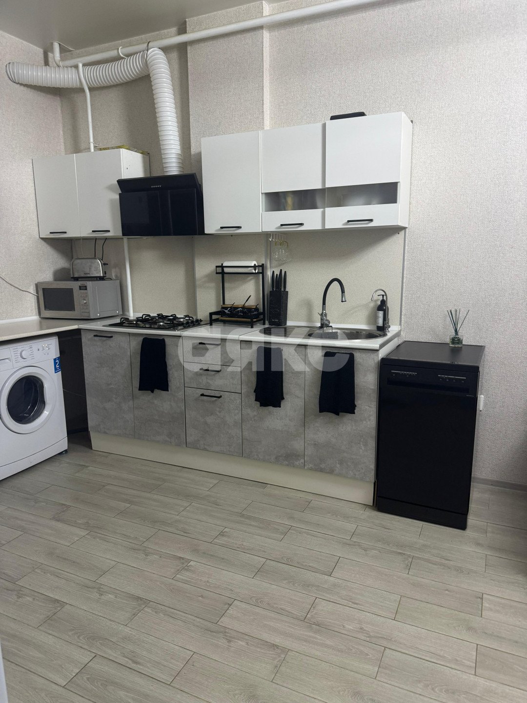 Фото №25: 1-комнатная квартира <span class="whitespace-nowrap">43 м²</span>, <span class="whitespace-nowrap">1/7 эт.</span> - Геленджик, мкр. жилой комплекс Созвездие, пр-кт Геленджикский, 4В