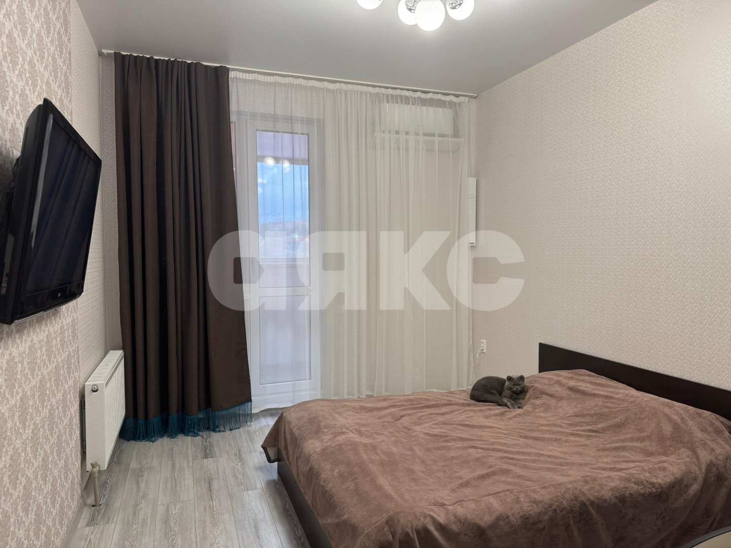 Фото №1: 1-комнатная квартира <span class="whitespace-nowrap">43 м²</span>, <span class="whitespace-nowrap">1/7 эт.</span> - Геленджик, мкр. жилой комплекс Созвездие, пр-кт Геленджикский, 4В