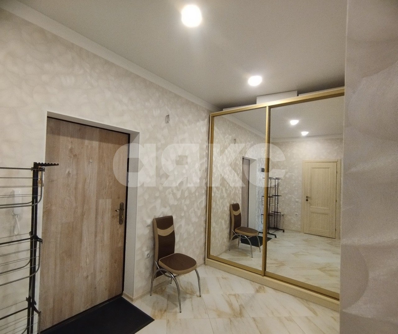 Фото №9: 1-комнатная квартира <span class="whitespace-nowrap">40 м²</span>, <span class="whitespace-nowrap">2/8 эт.</span> - Геленджик, квартал Южный, ЖК Столичный Квартал, мкр. ЖК Жуковский, ул. Витебская, 12к5