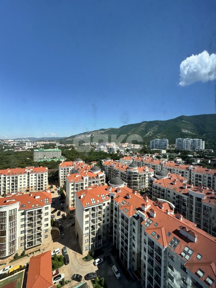 Фото №2: 2-комнатная квартира <span class="whitespace-nowrap">37 м²</span>, <span class="whitespace-nowrap">20/20 эт.</span> - Геленджик, ул. Мира, 40