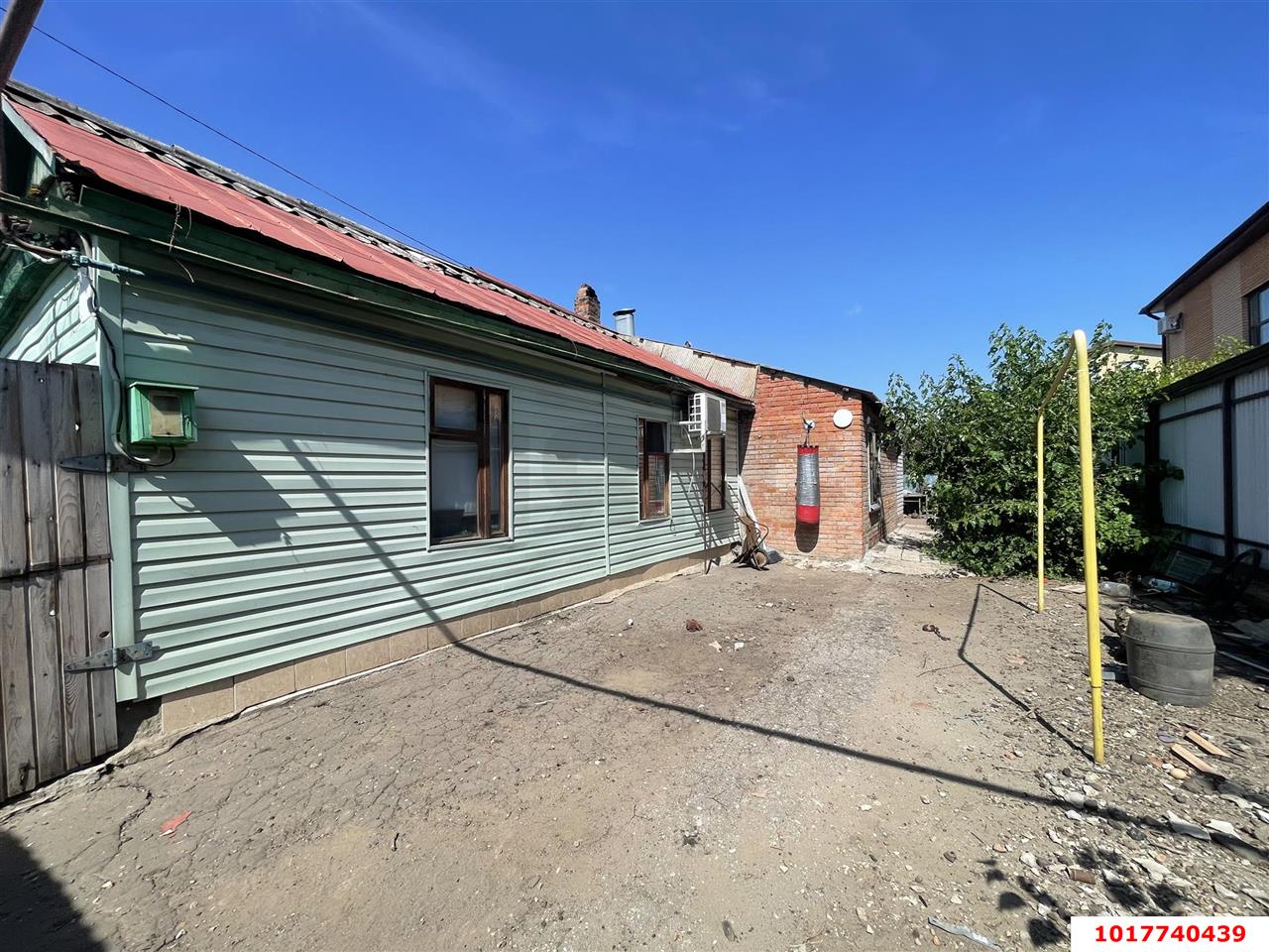 Фото №3: Дом <span class="whitespace-nowrap">43 м²</span> <span class="whitespace-nowrap">+ 4 сот.</span>, <span class="whitespace-nowrap">1 эт.</span> - Краснодар, Прикубанский внутригородской округ, мкр. 40 лет Победы, ул. Армавирская, 28