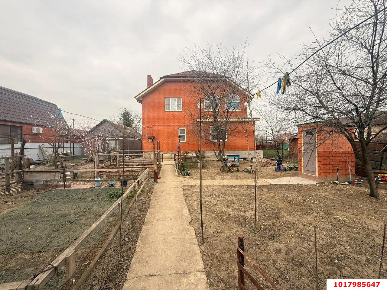 Фото №15: Дом <span class="whitespace-nowrap">193 м²</span> <span class="whitespace-nowrap">+ 11 сот.</span>, <span class="whitespace-nowrap">2 эт.</span> - Афипский, ул. Фрунзе, 71