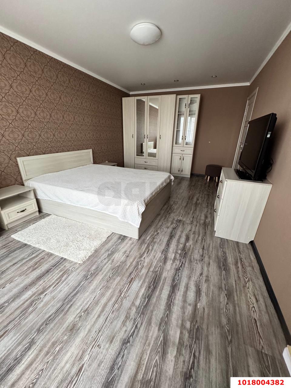 Фото №2: 2-комнатная квартира <span class="whitespace-nowrap">65 м²</span>, <span class="whitespace-nowrap">15/16 эт.</span> - Краснодар, Прикубанский внутригородской округ, мкр. Московский, ул. имени Николая Семеновича Котлярова, 21