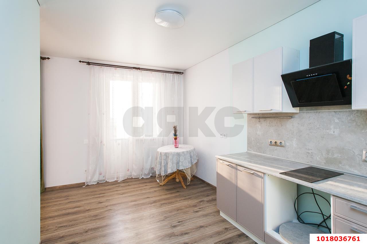 Фото №1: 1-комнатная квартира <span class="whitespace-nowrap">50 м²</span>, <span class="whitespace-nowrap">5/20 эт.</span> - Краснодар, Прикубанский внутригородской округ, мкр. Горхутор, ул. Агрономическая, 2/5к1